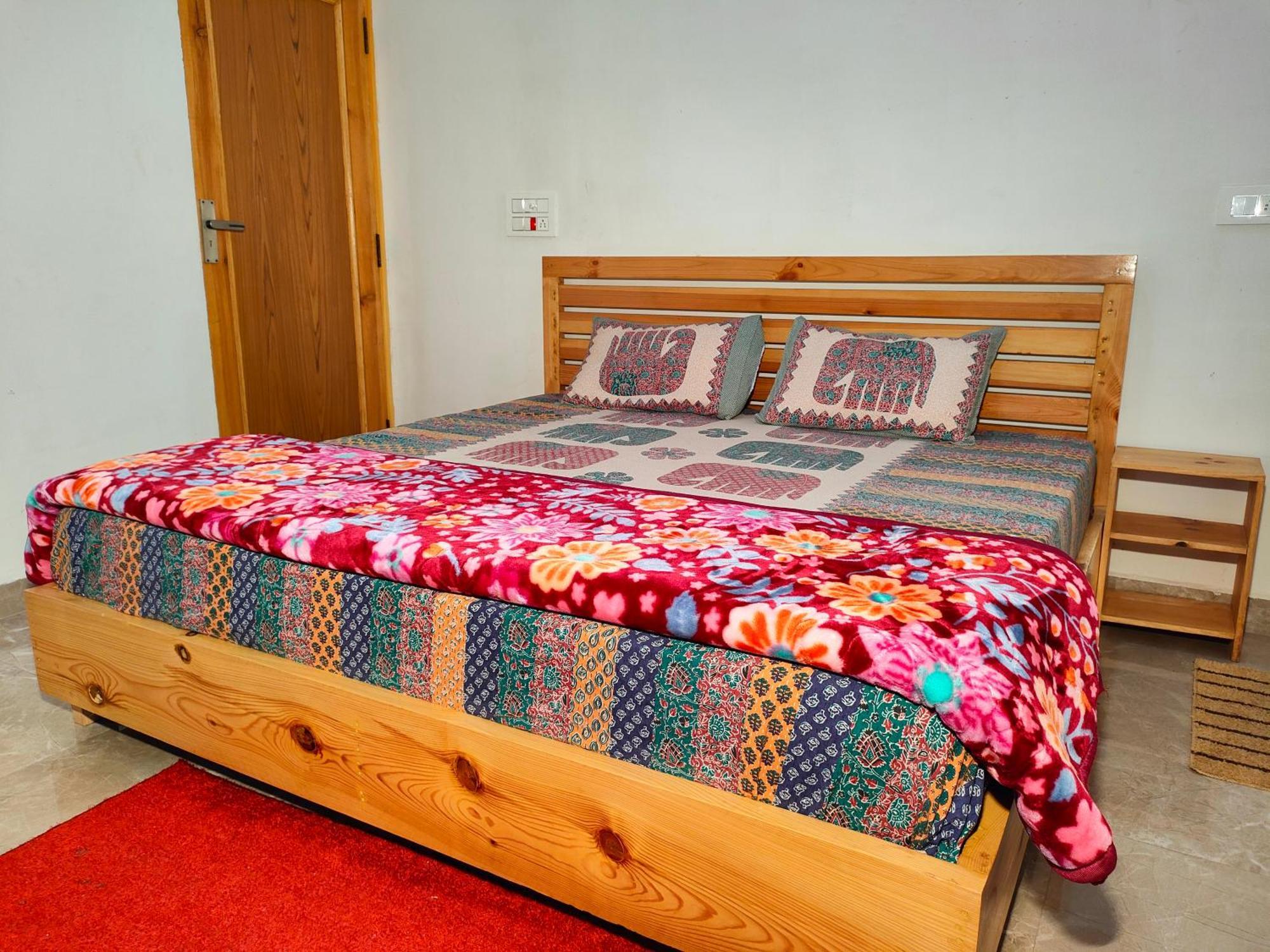 Travelodge Homestay Bīr 外观 照片